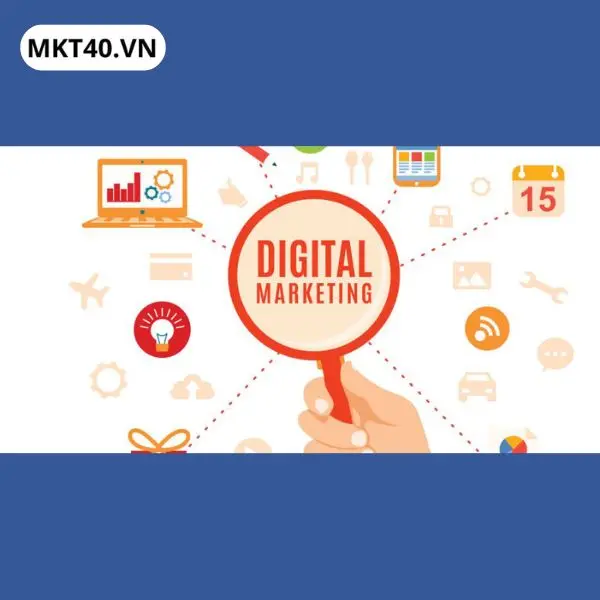Sinh vi&ecirc;n v&agrave; nh&acirc;n sự Marketing học tập, trao đổi kiến thức để ph&aacute;t triển kỹ năng tiếp thị số