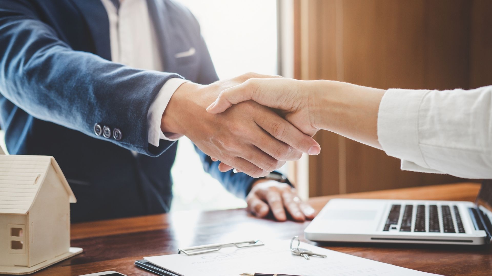 Hướng dẫn làm mẫu hợp đồng thiết kế website chuẩn từ A đến Z